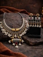 Antique Kundan Pearl Choker Necklace Set