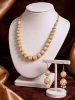 Noor Jaal Pearl Orb Necklace Set - Image 2