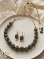 Emerald Antique Bead Necklace Set - Image 3
