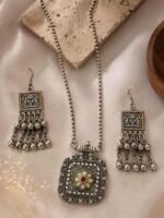 Oxidized Silver Floral Pendant Necklace Set - Image 3
