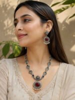 Oxidized Silver Lion Pendant Necklace Set