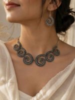 Swirl Heritage Necklace Set - Image 2