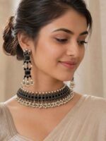 Kashvi Noir Pearl Choker Set