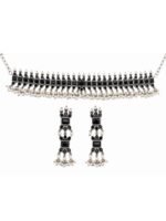Kashvi Noir Pearl Choker Set - Image 4