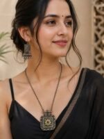 Rajsi Gulbahar Pendant Set - Image 2