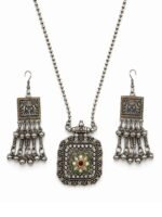 Rajsi Gulbahar Pendant Set - Image 4